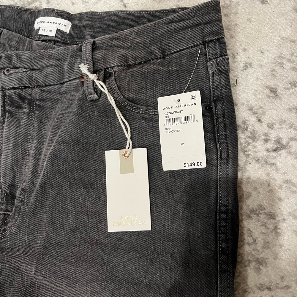 Good American Jeans - Picture 5 of 6